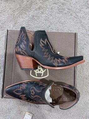 Ariat Black Leather Western Cutout Ankle Boots with Brown Stitching